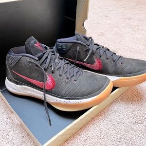 Nike Kobe AD Basketball shoes size 9.5 men's.